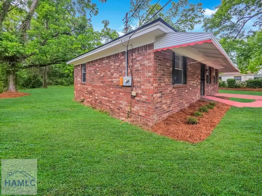 3911 5th Street, Garden City, GA 31408 - #2