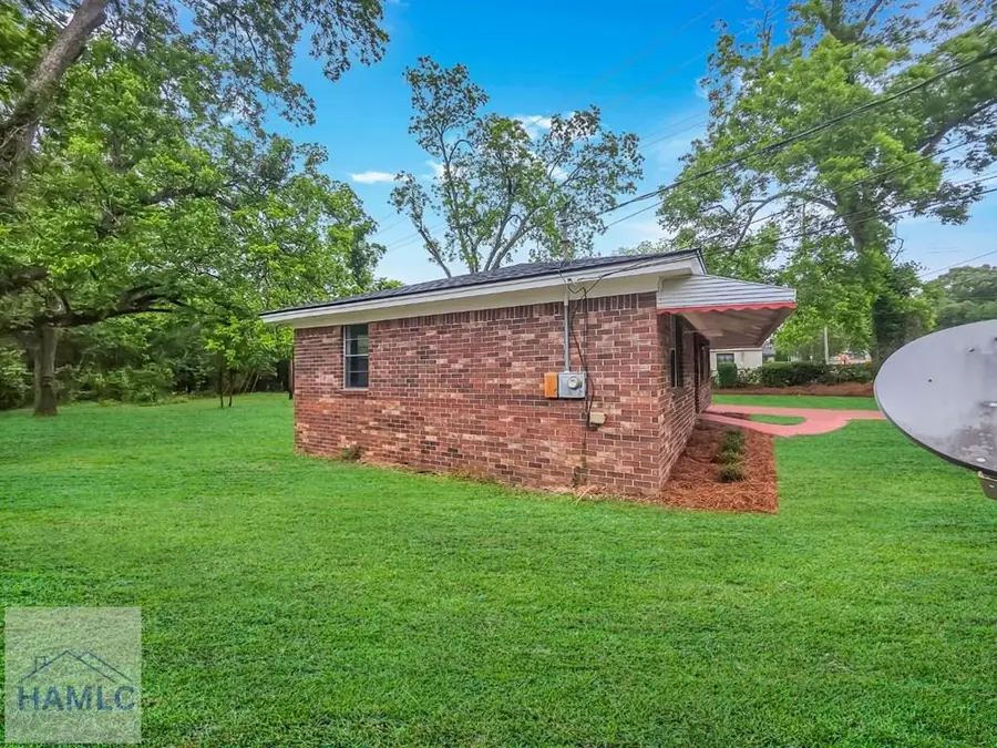 3911 5th Street, Garden City, GA 31408 - #3