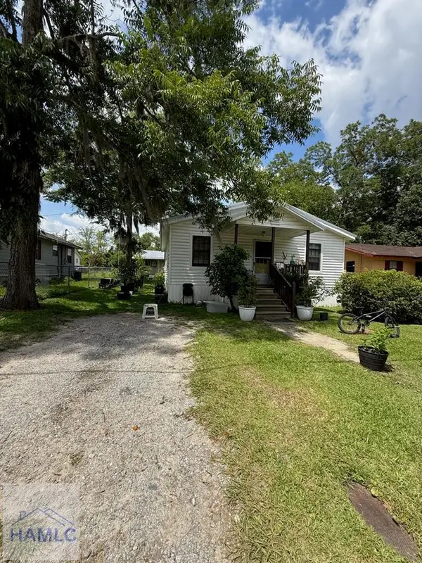 717 Poplar Street, Jesup, GA 31545