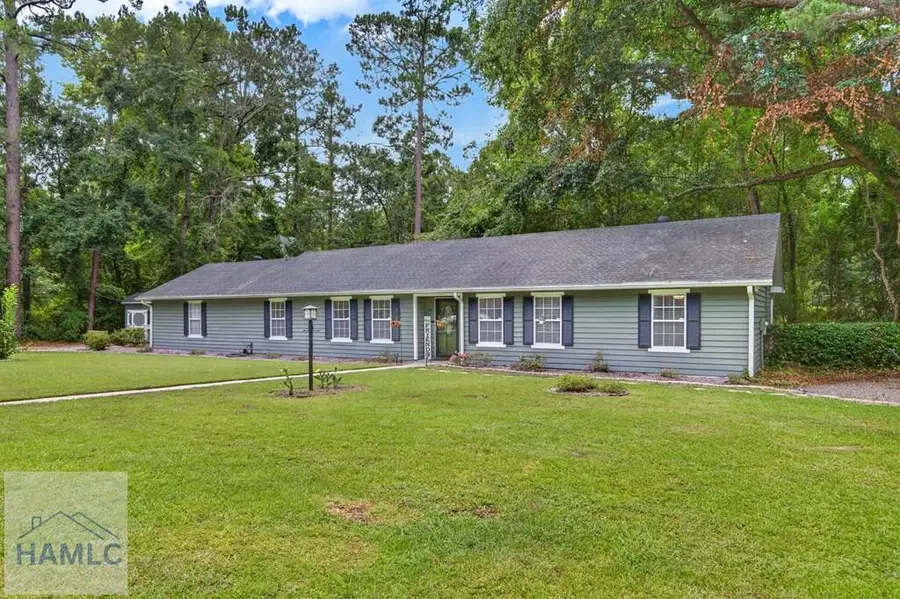 901 Queens Court, Hinesville, GA 31313 - #3