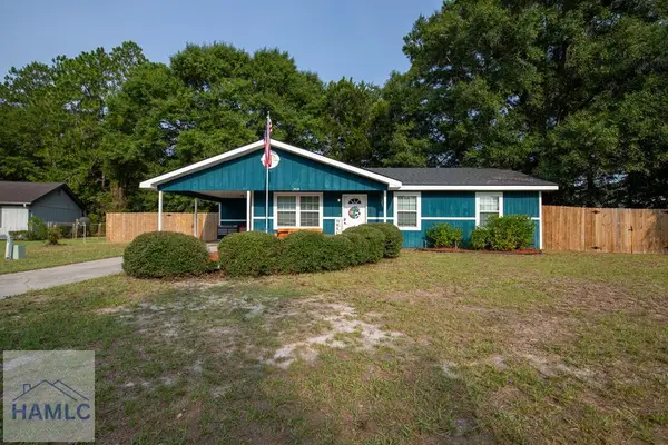 208 Pineneedle Court, Hinesville, GA 31313