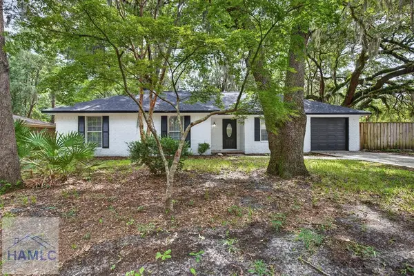 822 Lakeview Court, Hinesville, GA 31313