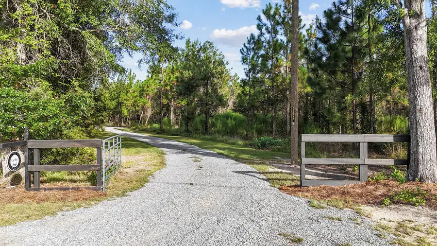 321 Thomas Street, Odum, GA 31555 - #3
