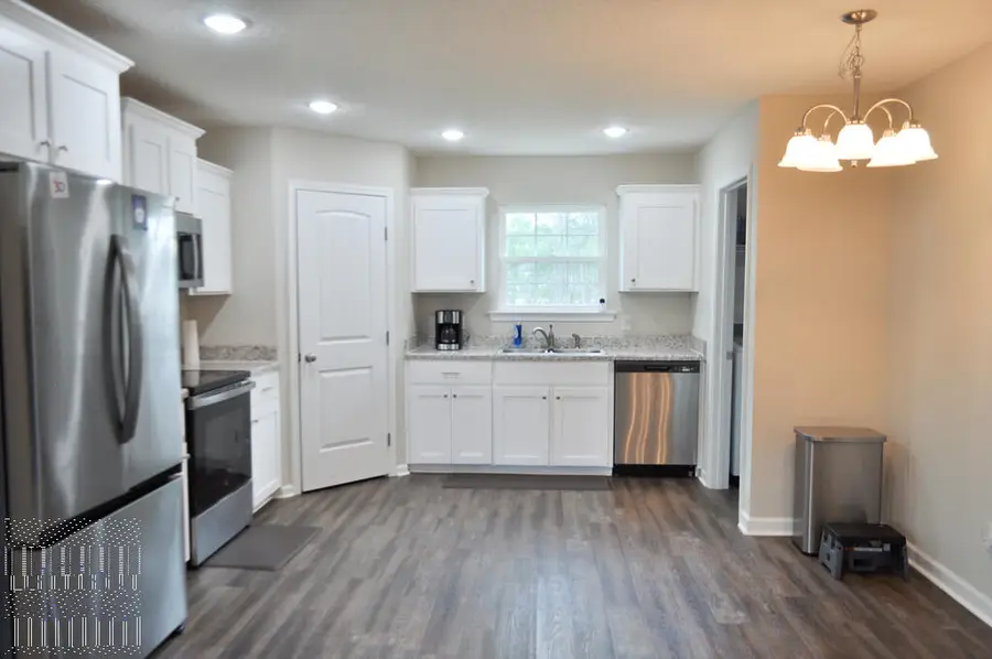 635 Church Circle, Jesup, GA 31545 - #3