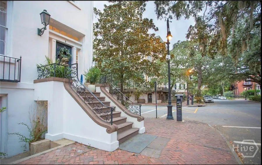 1 E Gordon Street #4, Savannah, GA 31401 - Image #3