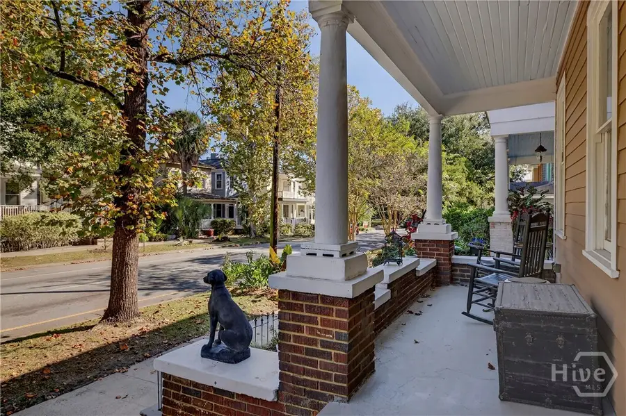 513 E Henry Street, Savannah, GA 31401 - Image #2