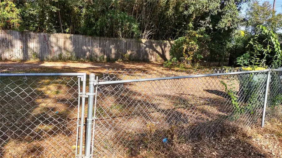 110 E Derenne Avenue, Savannah, GA 31405 - Image #3