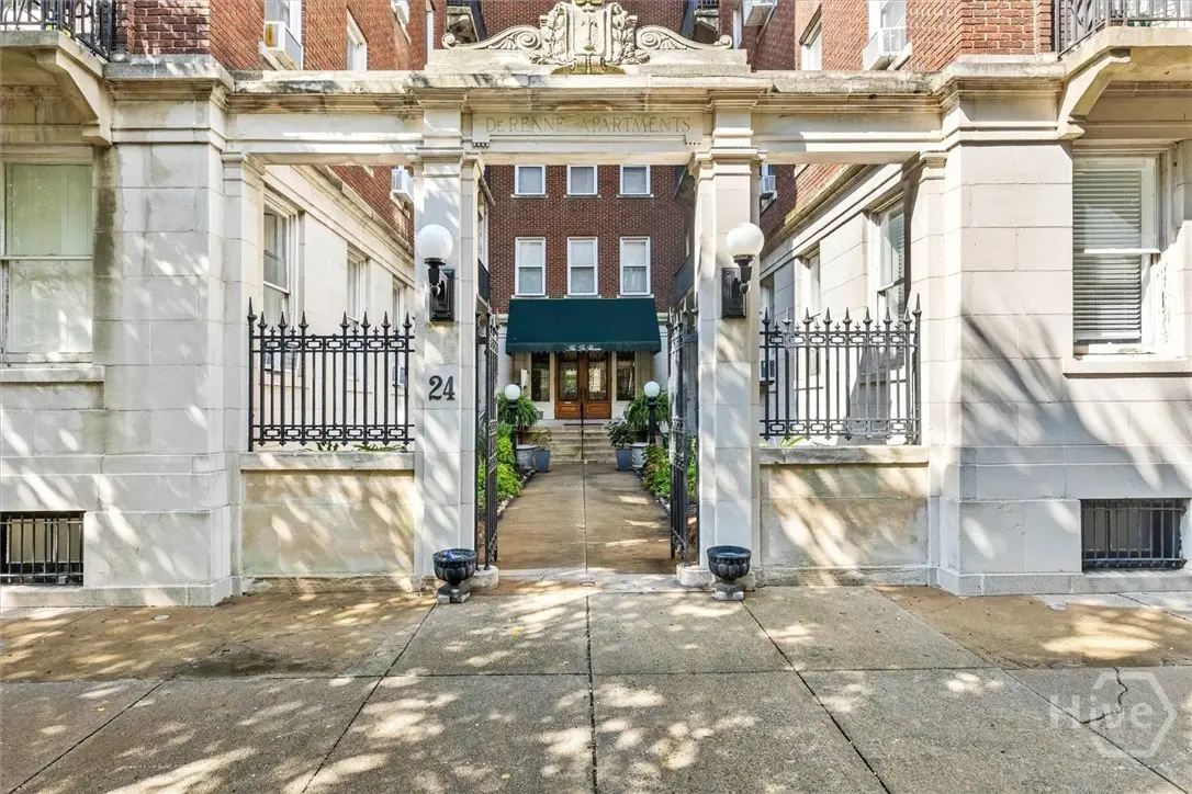 24 E Liberty Street #42, Savannah, GA 31401 - Image #1