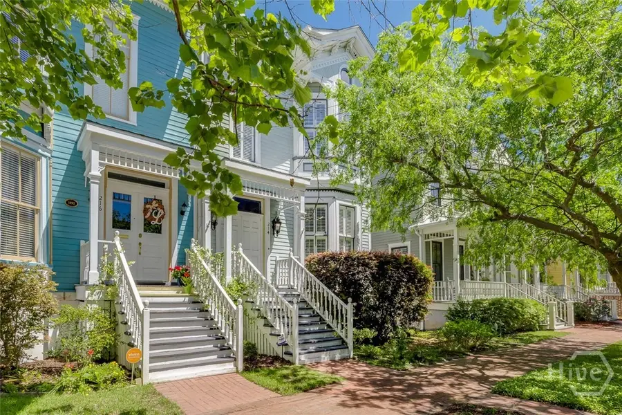 214 W Waldburg Street, Savannah, GA 31401 - Image #2