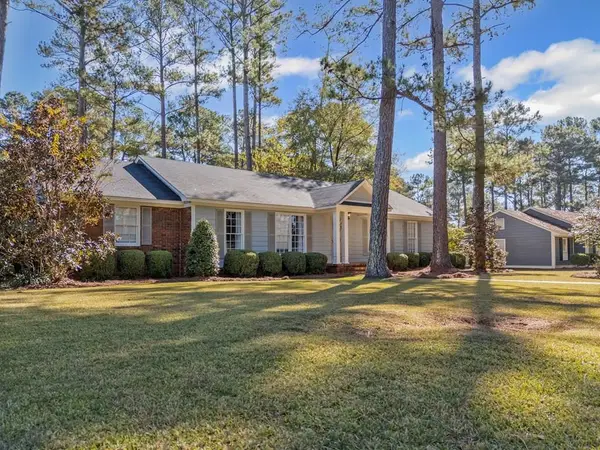 1720 Whisperwood St, Albany, GA 31721