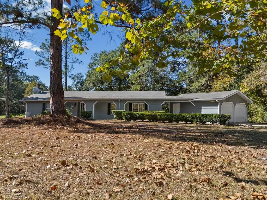 202 Oak Grove Drive, Albany, GA 31705 - Image #1