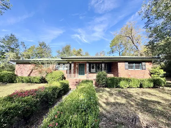 25 Hilltop Circle, Camilla, GA 31730