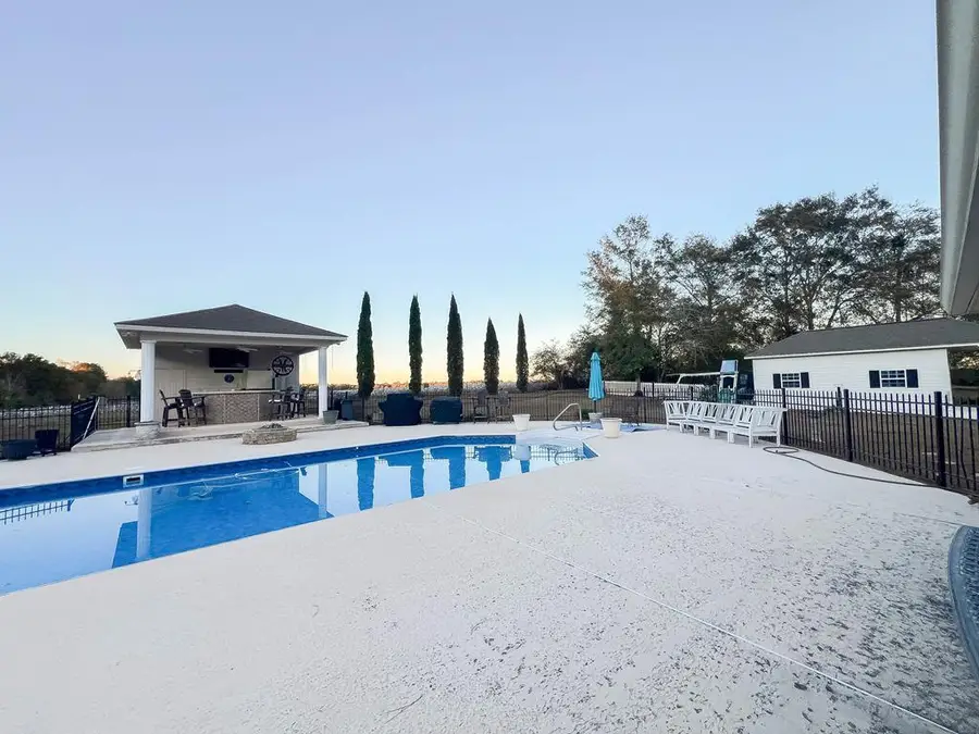 107 Dunbar Cir, Sylvester, GA 31791 - Image #2