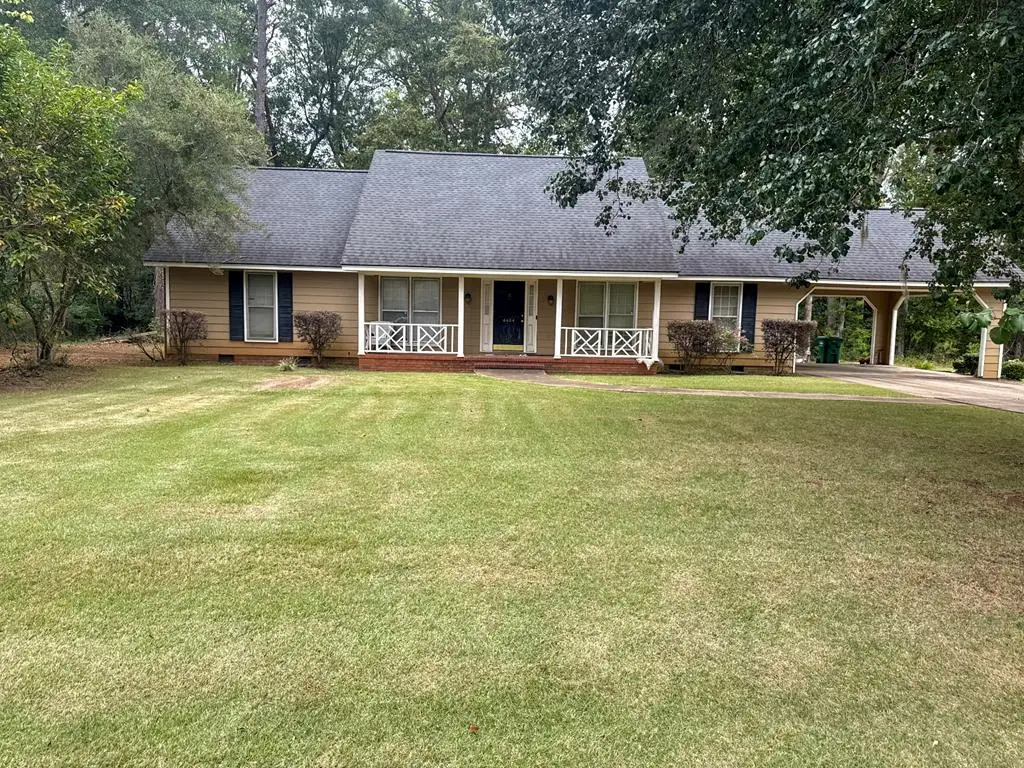 4424 Woodcrest Dr, Albany, GA 31721 - Image #1