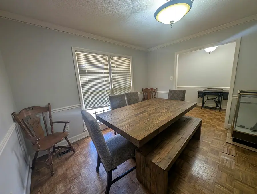 4424 Woodcrest Dr, Albany, GA 31721 - Image #3