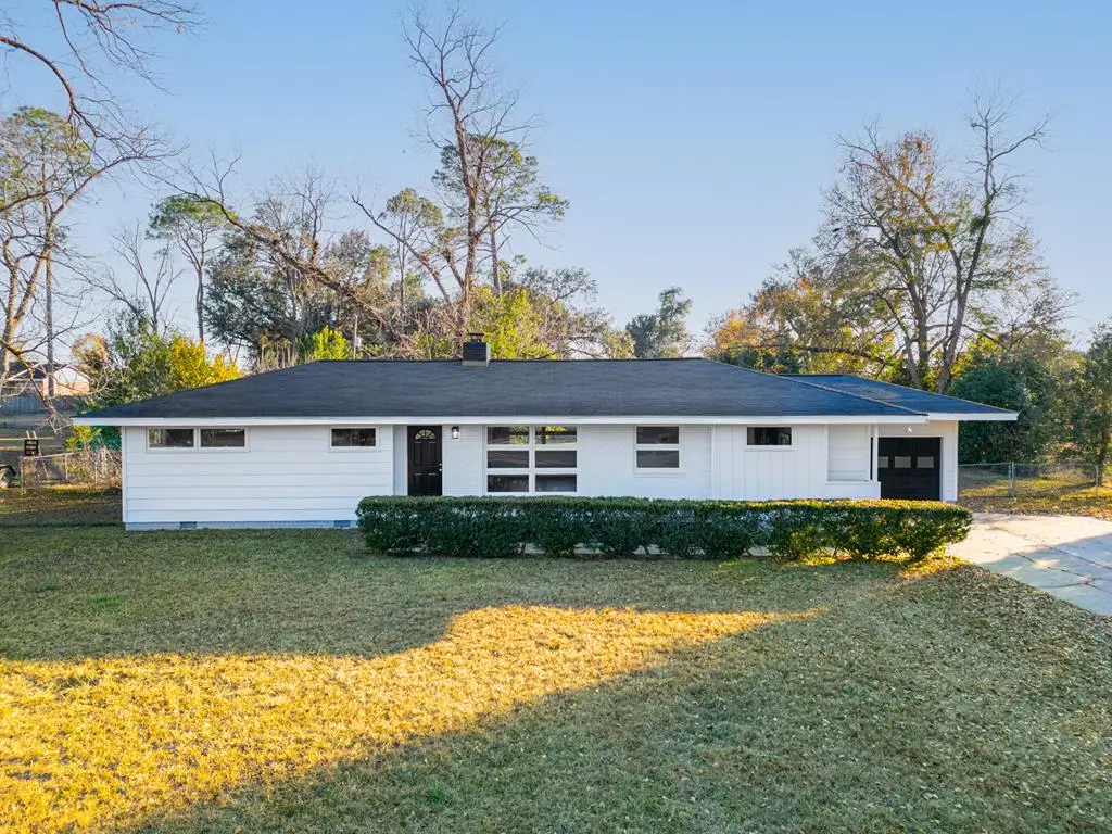 304 Elizabeth Ave, Albany, GA 31705 - Image #1