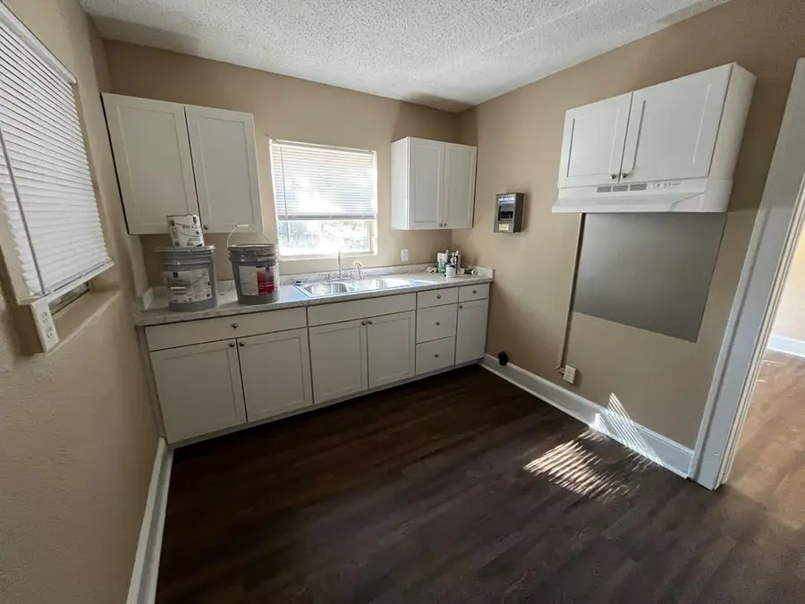 1204 Tenth Ave, Albany, GA 31701 - #2