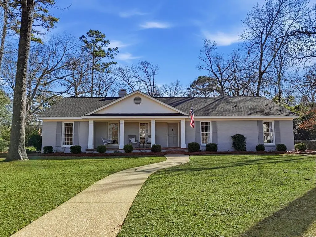 2304 Doublegate Drive E, Albany, GA 31721 - Image #1