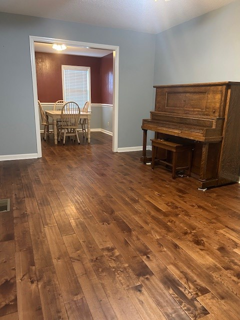 704 Forest Glen Drive, Albany, GA 31707 - Image #2