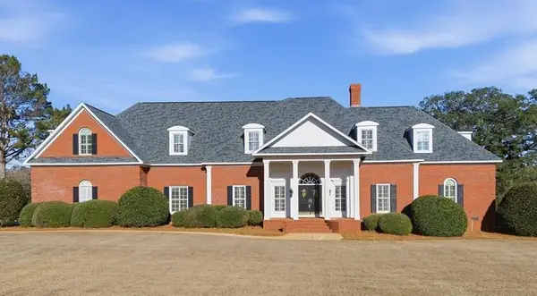 108 Hidden Lakes Drive, Albany, GA 31721