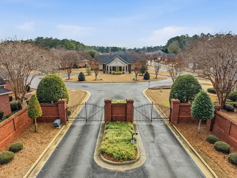 2512 Westgate Dr, Albany, GA 31707 - #3