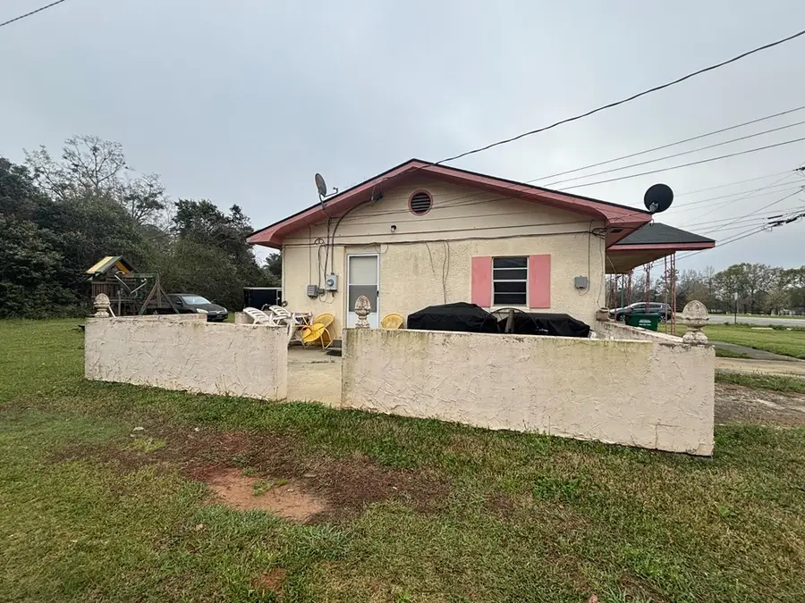 1112 NE Augusta Street, Dawson, GA 39842 - #3