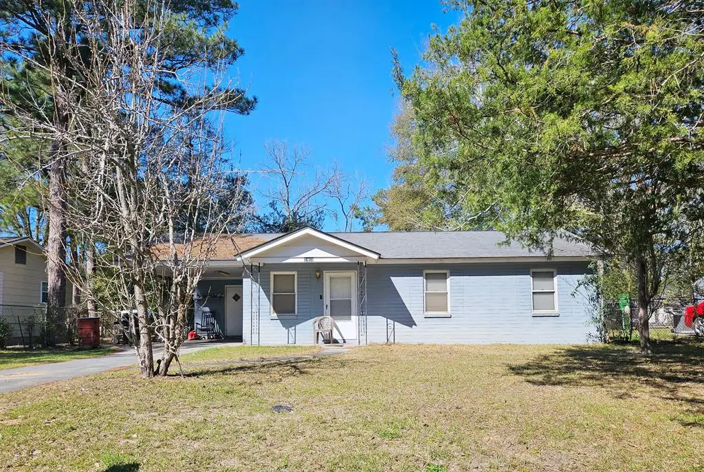 1403 E Waddell Ave, Albany, GA 31705 - #1