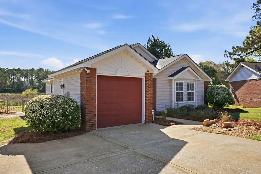 2805 Stonewater Drive, Albany, GA 31721 - #3