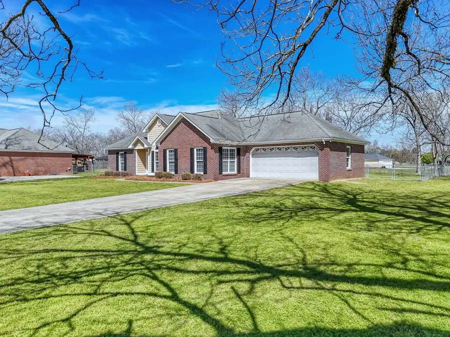 100 Wisteria Lane, Leesburg, GA 31763 - #3