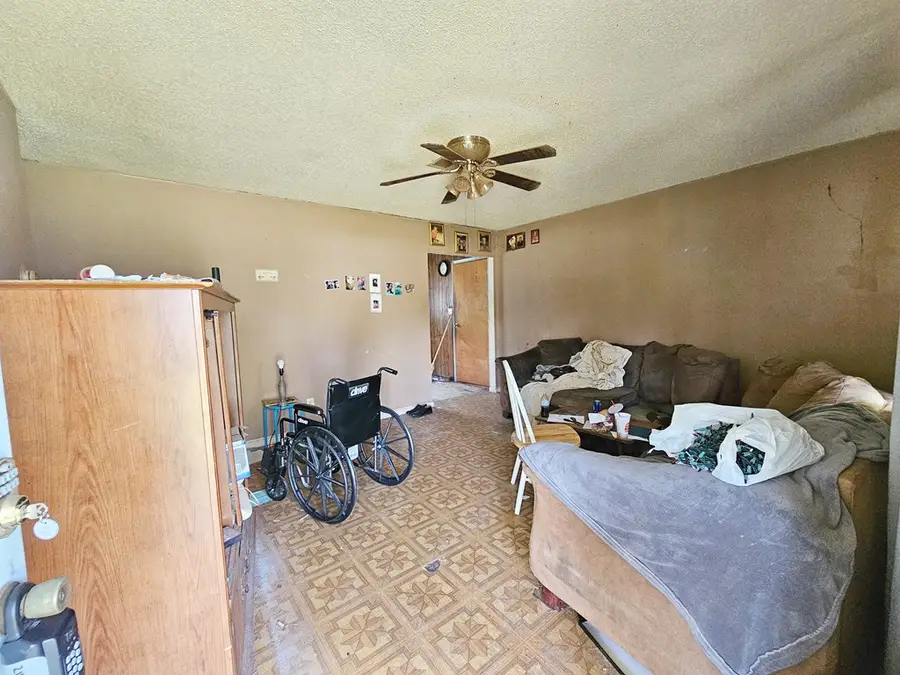 205 Gatewood Drive, Albany, GA 31705 - #3