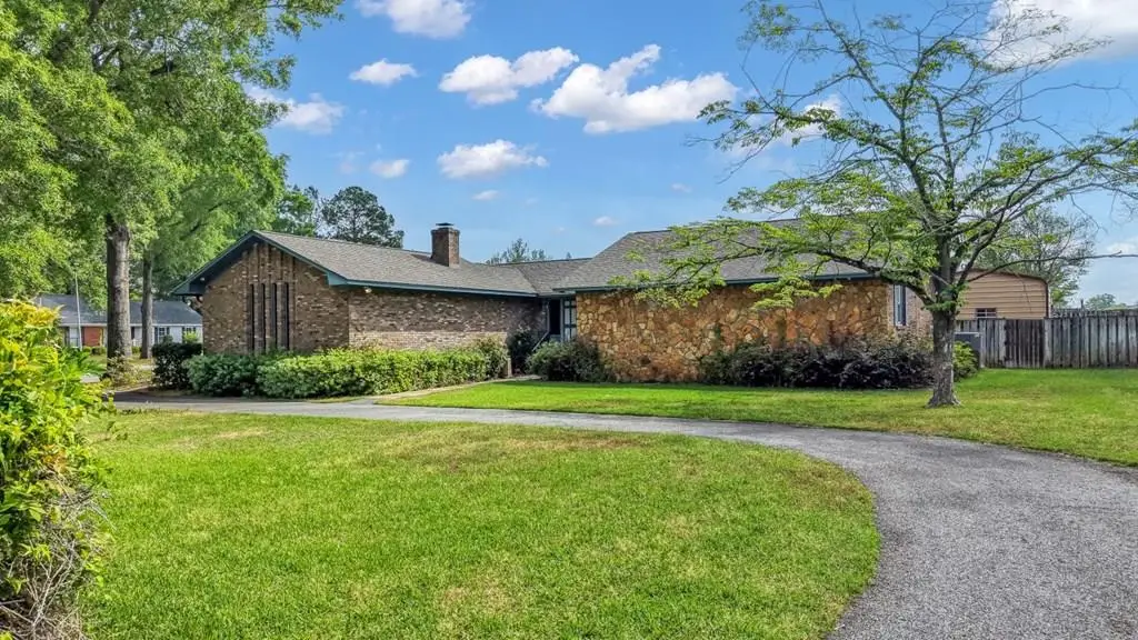 1814 Whisperwood St, Albany, GA 31721 - #1