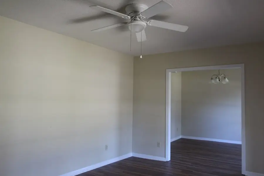 405 Dalewood Dr, Albany, GA 31707 - #2