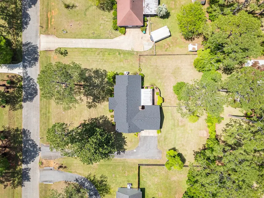 3207 Lancaster Lane, Albany, GA 31721 - #2