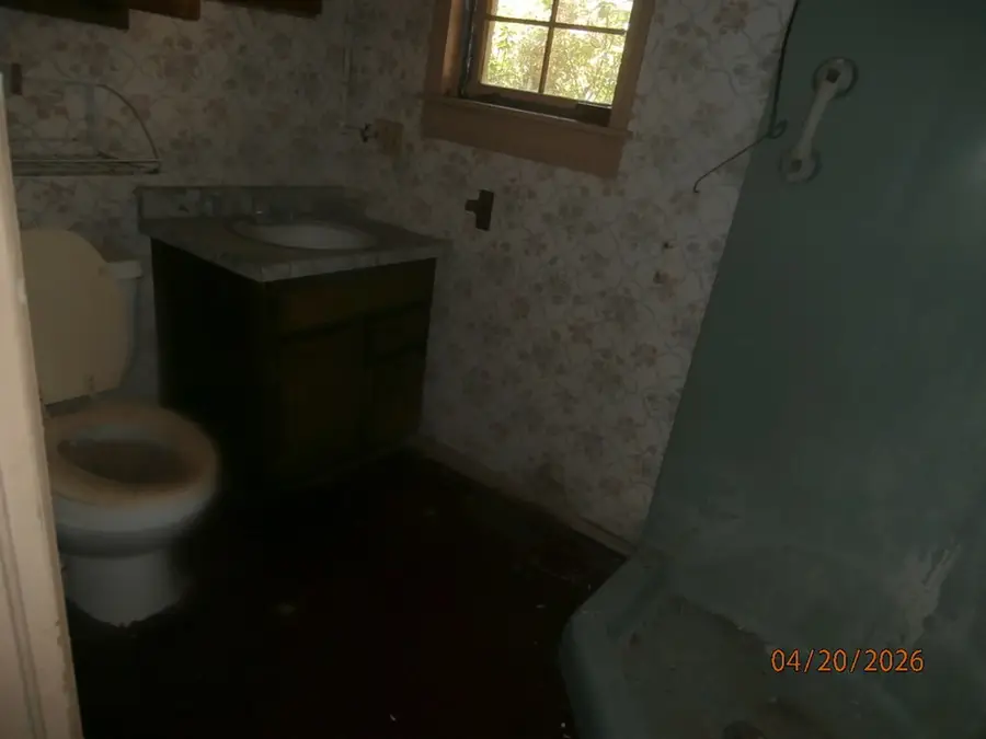 1107 N Jefferson Street, Albany, GA 31701 - #2