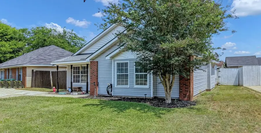 140 Mossydale Lane, Albany, GA 31721 - #2