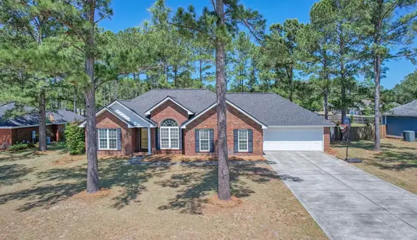 182 Autumn Leaf Dr, Leesburg, GA 31763