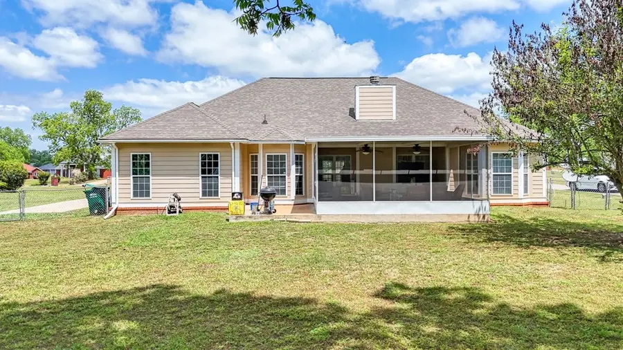 183 Hawkstead Drive, Albany, GA 31763 - #3