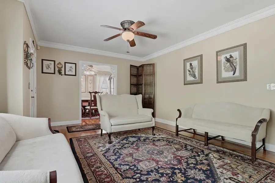 922 W 4th Avenue, Albany, GA 31701 - #3