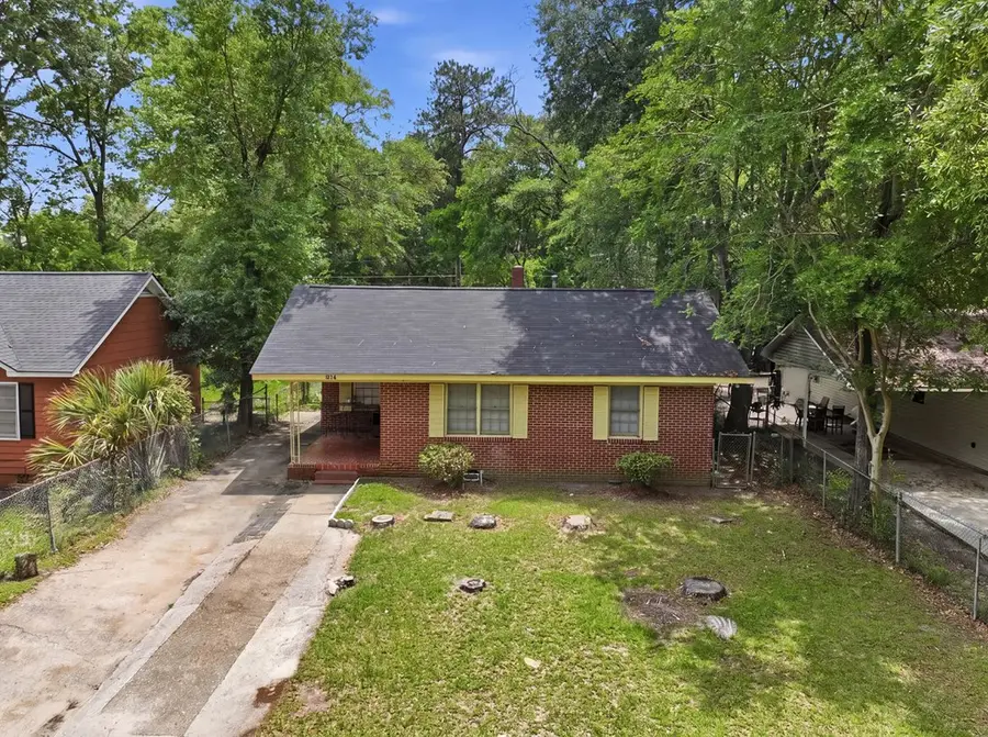 808 Mercer Avenue W, Albany, GA 31701 - #2