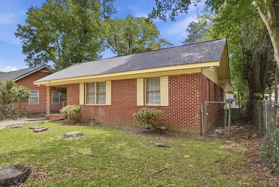 808 Mercer Avenue W, Albany, GA 31701 - #3