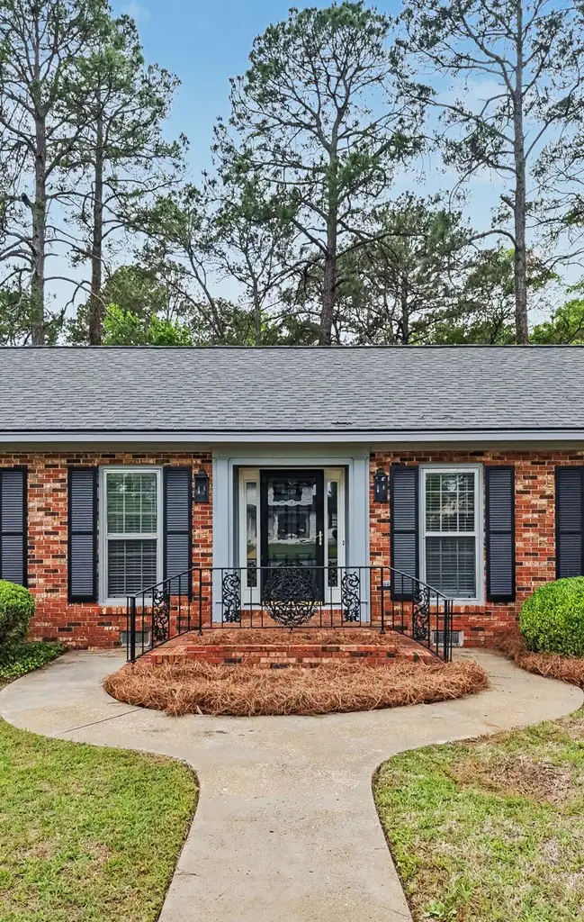 2304 Hawthorne Drive, Albany, GA 31707 - #2