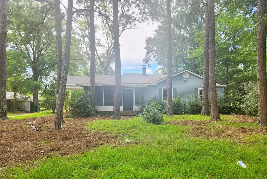 203 S Valencia Drive, Albany, GA 31707 - #3