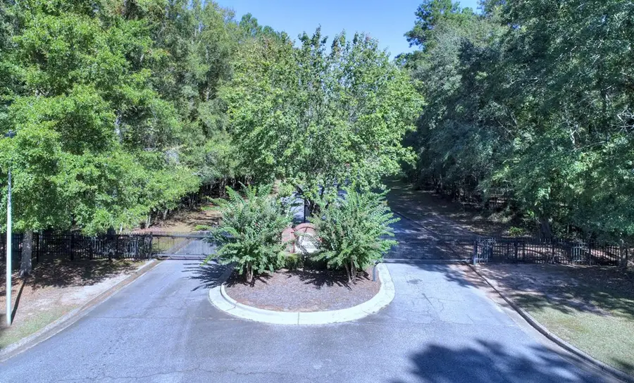 2303 Pineridge Lane, Albany, GA 31707 - #3