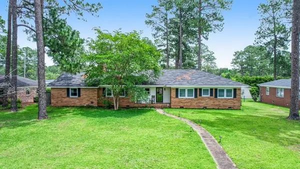 1902 Robinhood Road, Albany, GA 31707