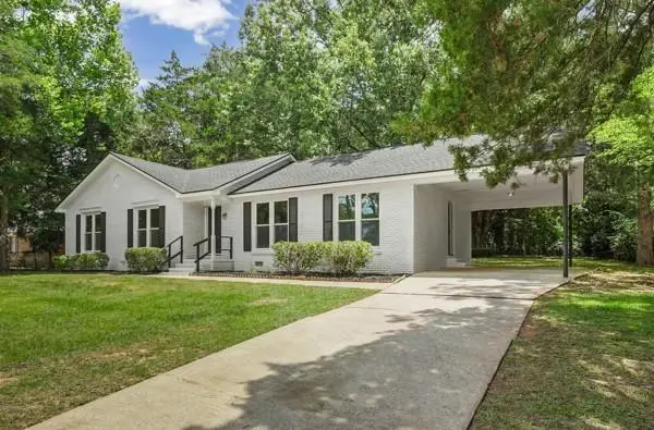206 Raintree Dr, Albany, GA 31705 - #3