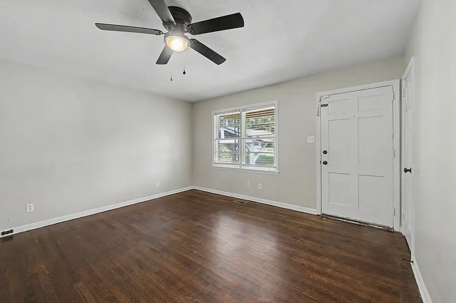 1925 W Whitney Avenue, Albany, GA 31707 - #3