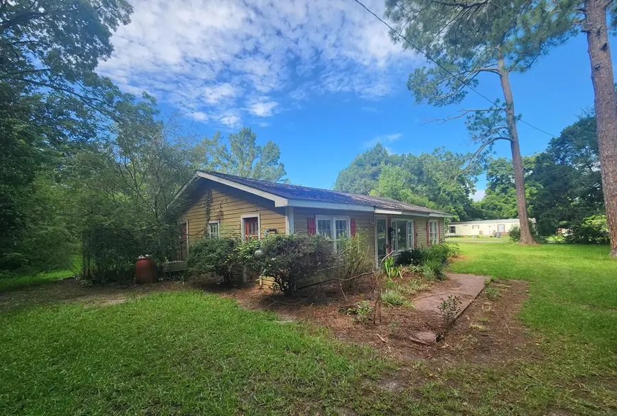 127 W Bush Street, Sale City, GA 31784 - #3