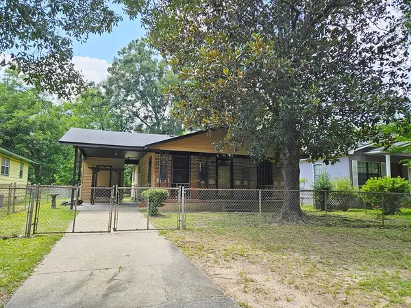 2217 S Washington Street, Albany, GA 31701