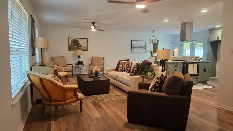 989 Wadsworth Drive, Albany, GA 31721 - #2