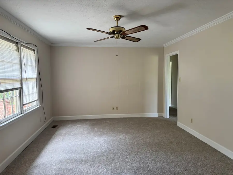 2714 Pine Manor Ln, Albany, GA 31707 - #3